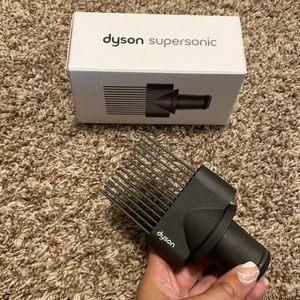 Dyson Supersonic Wide Tooth Comb Attachment